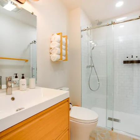 Serene Couple's Retreat 3 Mi To Dtwn Holiday home *
